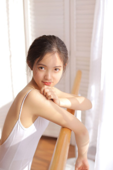 西边的风童模